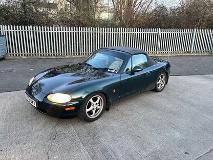 Mazda 1.8 MX-5 1999 T - T272 UWX