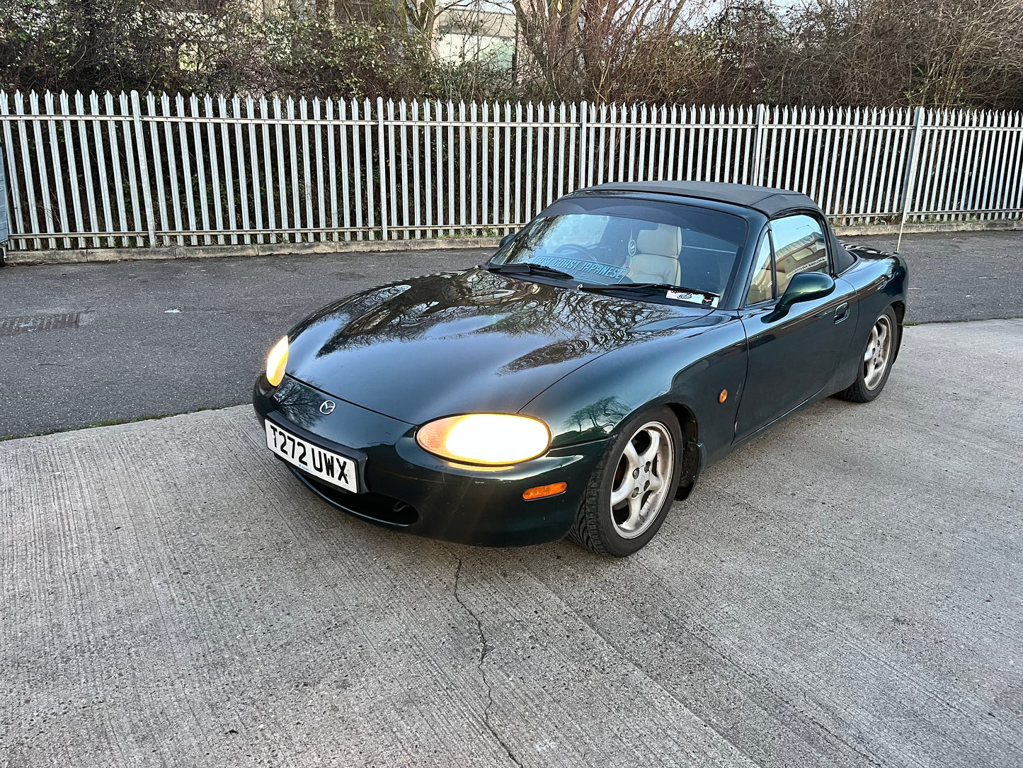 Mazda 1.8 MX-5 1999 T - T272 UWX