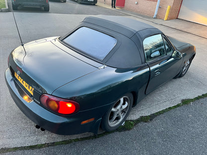 Mazda 1.8 MX-5 1999 T - T272 UWX